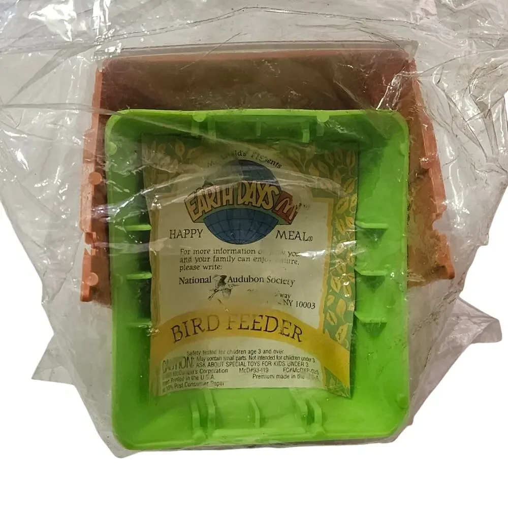 1993 McDonalds Earth Day Bird Feeder New in Package
